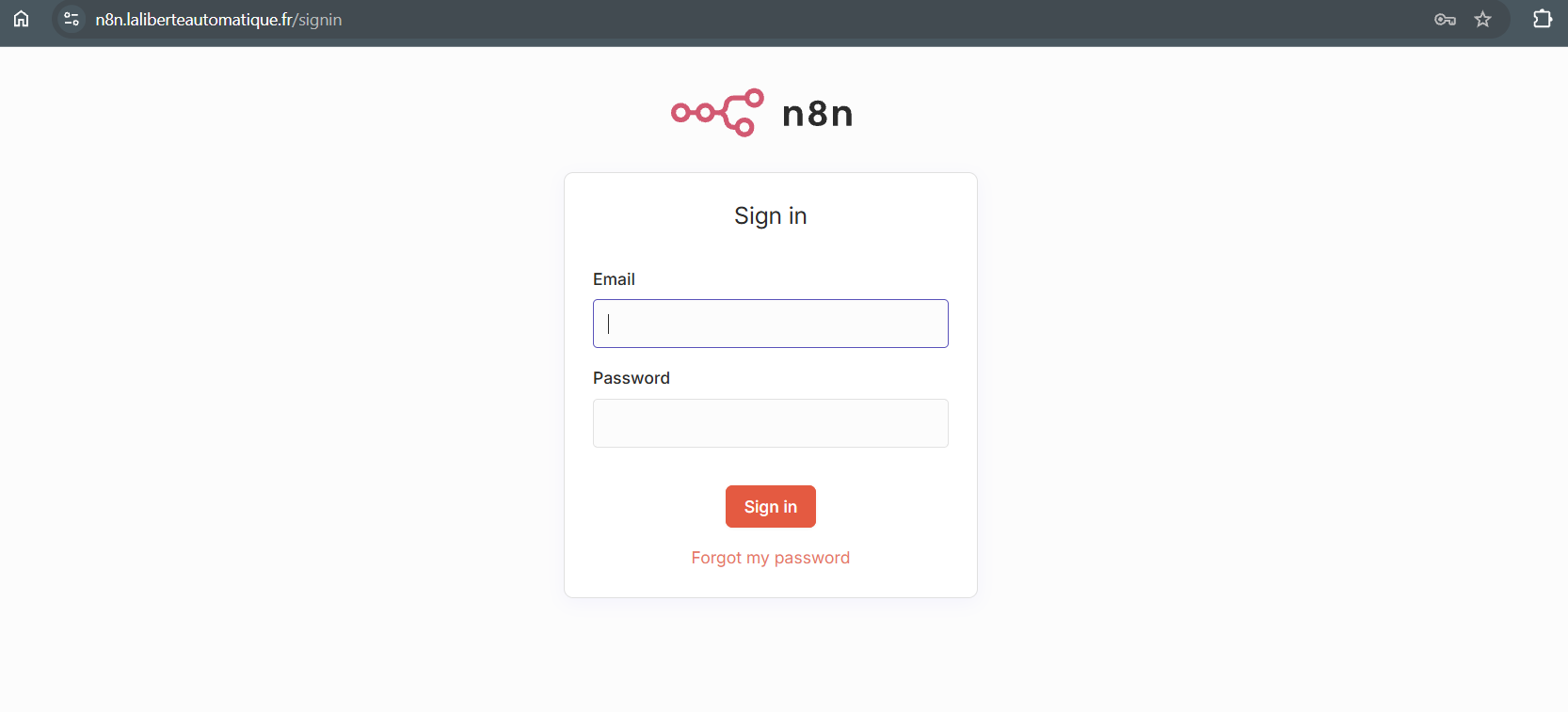 Écran de connexion n8n servi en HTTPS sur le sous-domaine, certificat valide